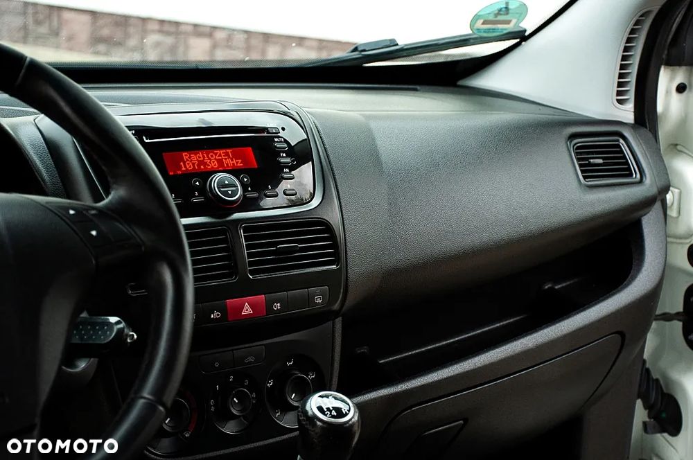 Opel Combo 1.4 Cosmo Eu6 - 25