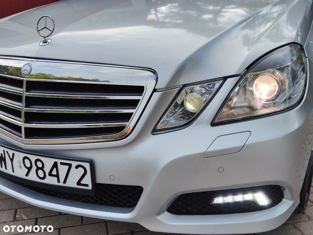 Mercedes-Benz Klasa E 200 CDI DPF BlueEFFICIENCY Automatik Avantgarde - 31