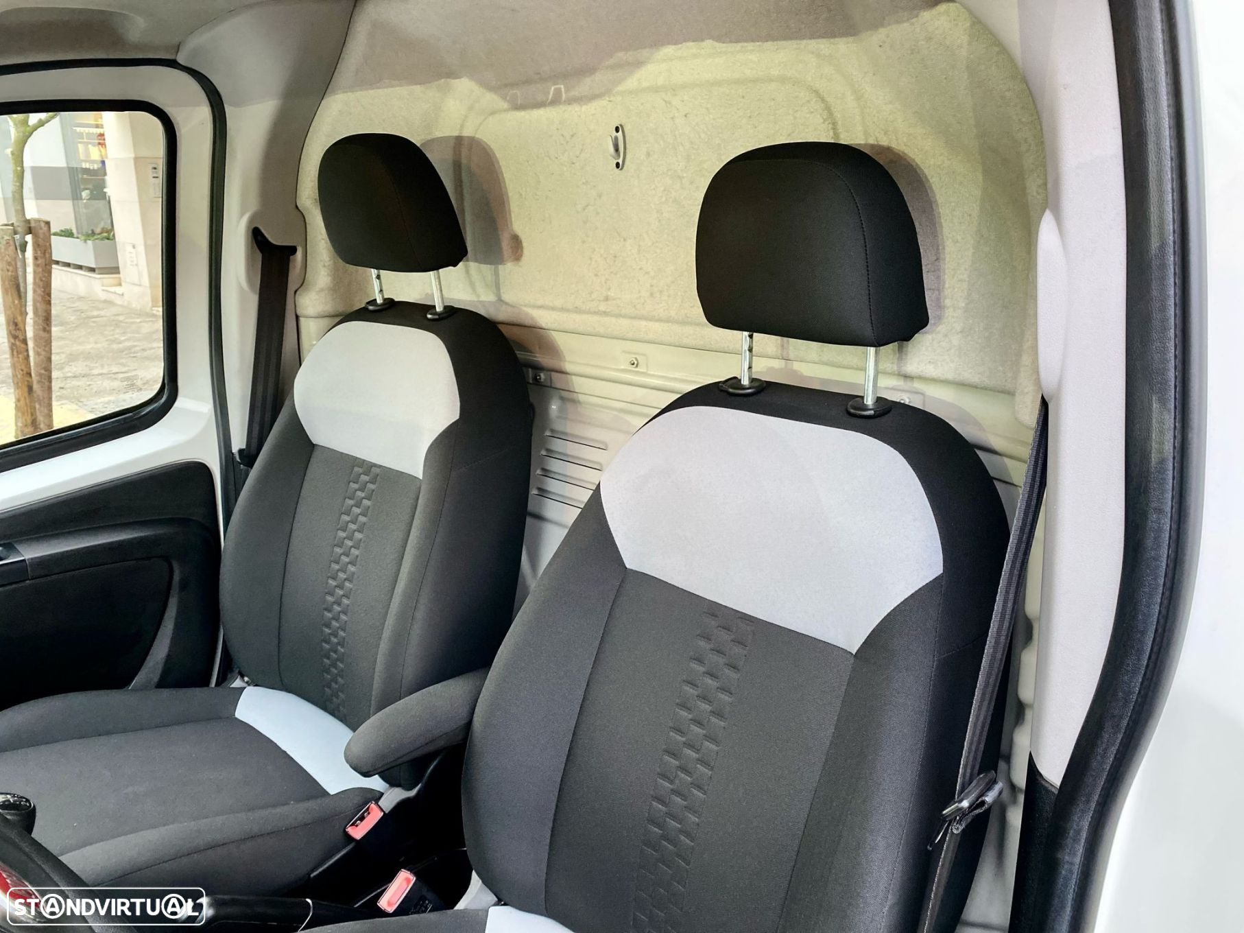 Fiat Fiorino 1.3 M-jet - 17