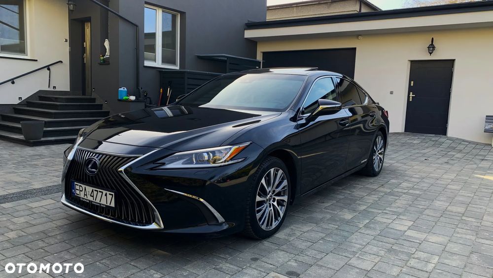Lexus ES 300h Business Edition - 12