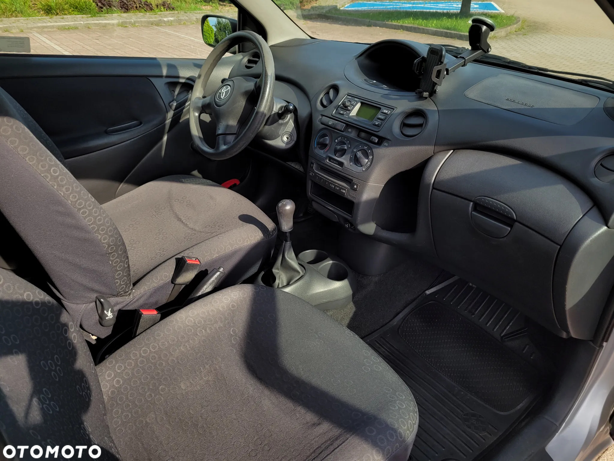 Toyota Yaris - 13
