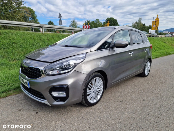 Kia Carens