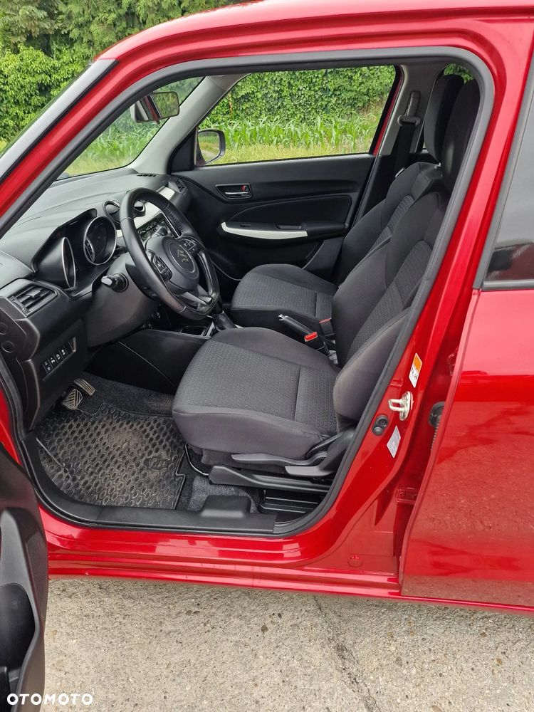Suzuki Swift 1.2 Dualjet SHVS Premium Plus CVT - 18