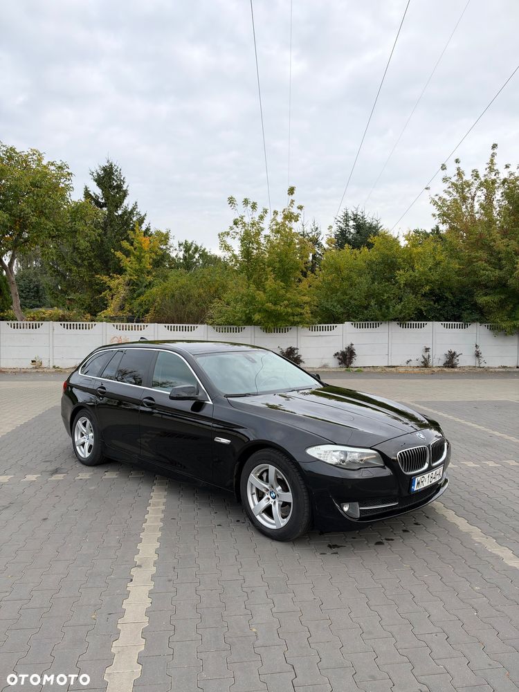 BMW Seria 5 525d - 2