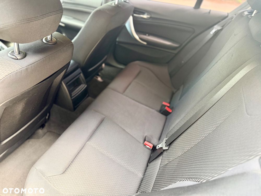 BMW Seria 1 116d - 9