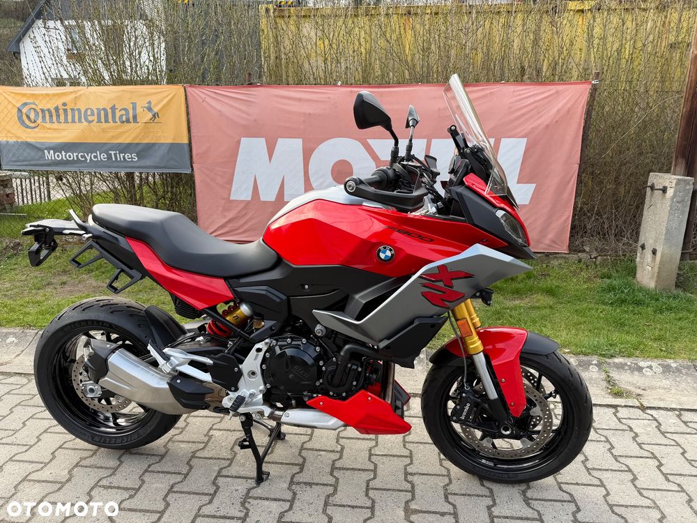 BMW F - 25