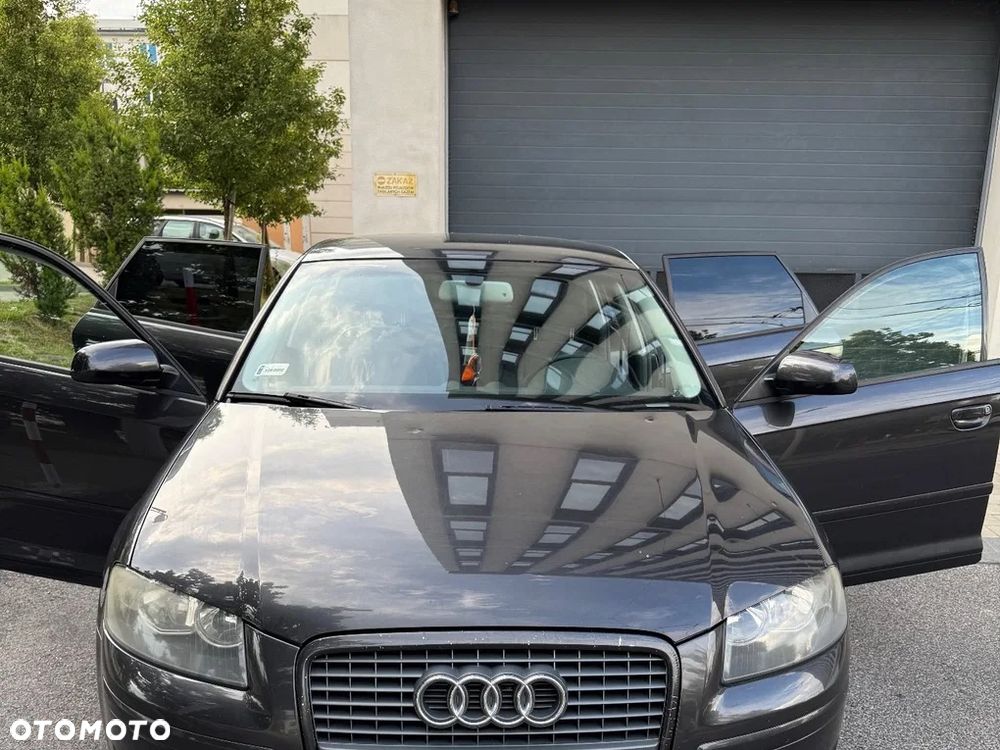 Audi A3 Sportback - 1