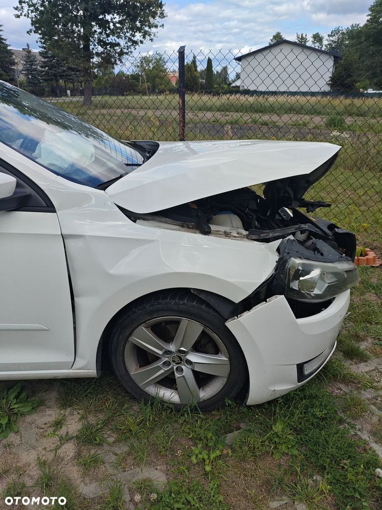 Skoda RAPID 1.2 TSI Style - 2