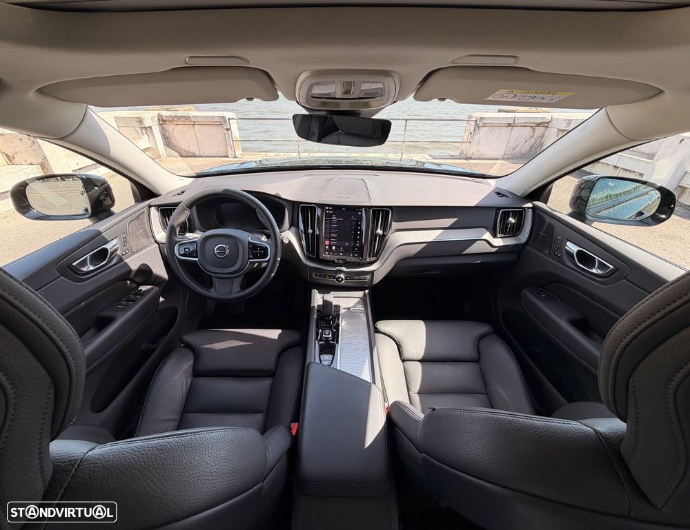 Volvo XC 60 2.0 T6 PHEV Black Edition AWD - 27