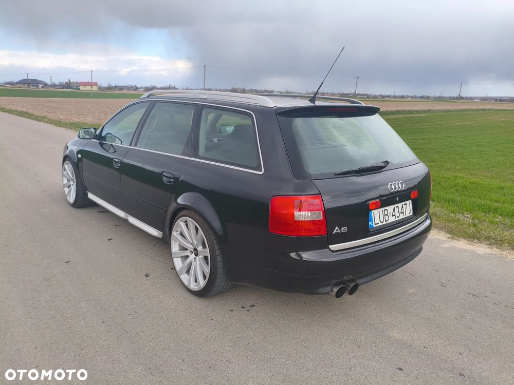 Audi A6 Avant 2.4 - 4