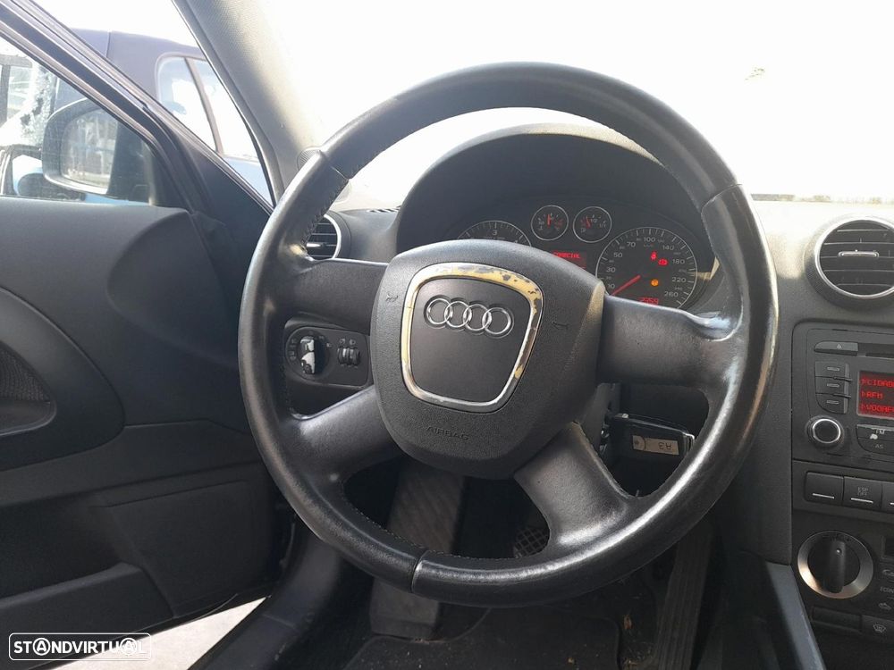 Volante de direção AUDI A3 (8P1) - 1