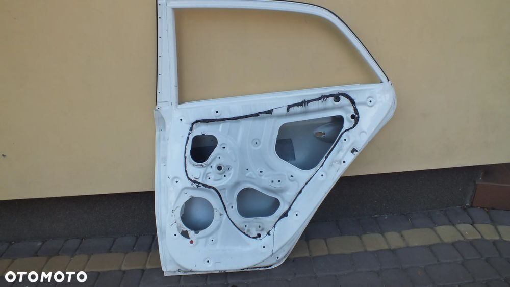 Drzwi tylne prawe Hyundai I20 II - 8