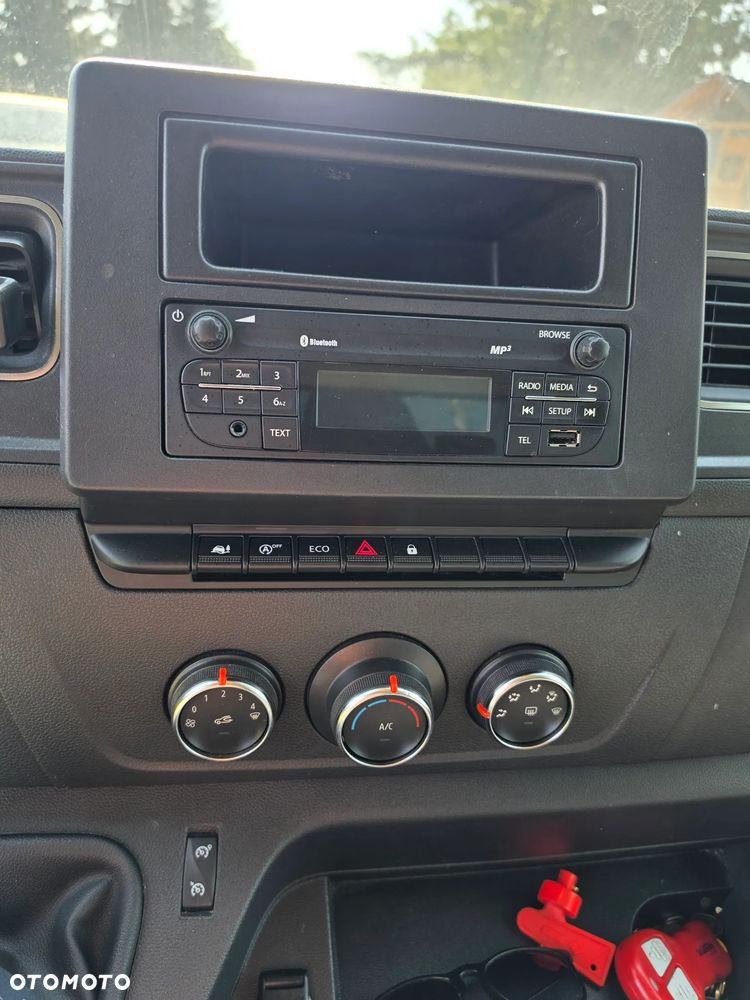 Renault Master - 25