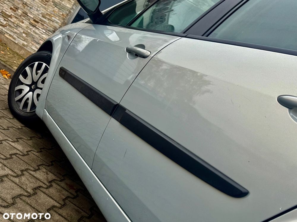 Renault Scenic 1.6 Exception - 11