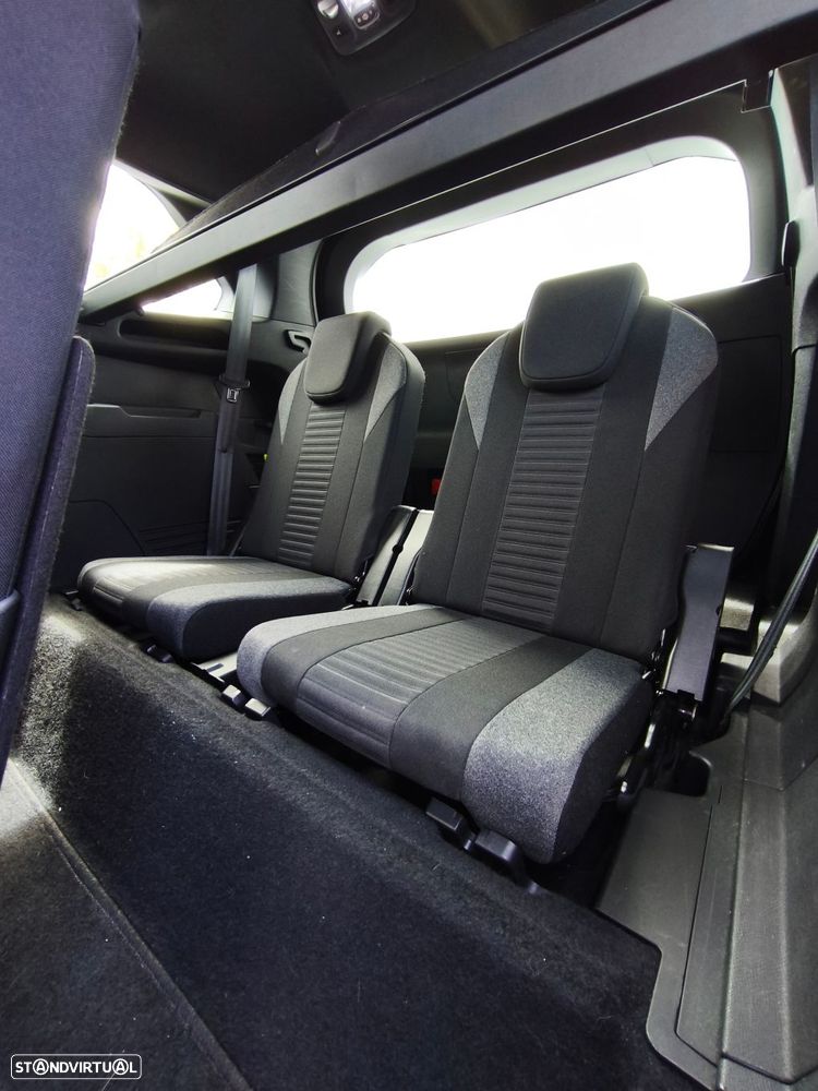 Peugeot 5008 1.5 BlueHDi Active Pack EAT8 - 23