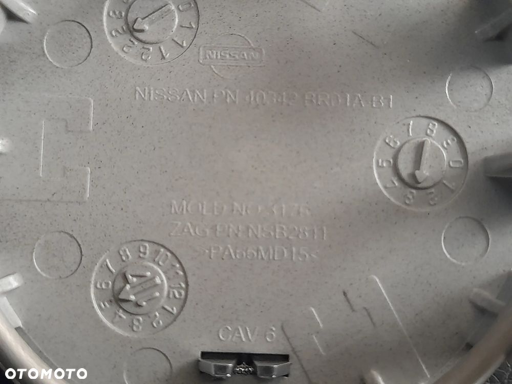 Dekielki Nissan CZARNE 40342-BR01A 55MM - 5