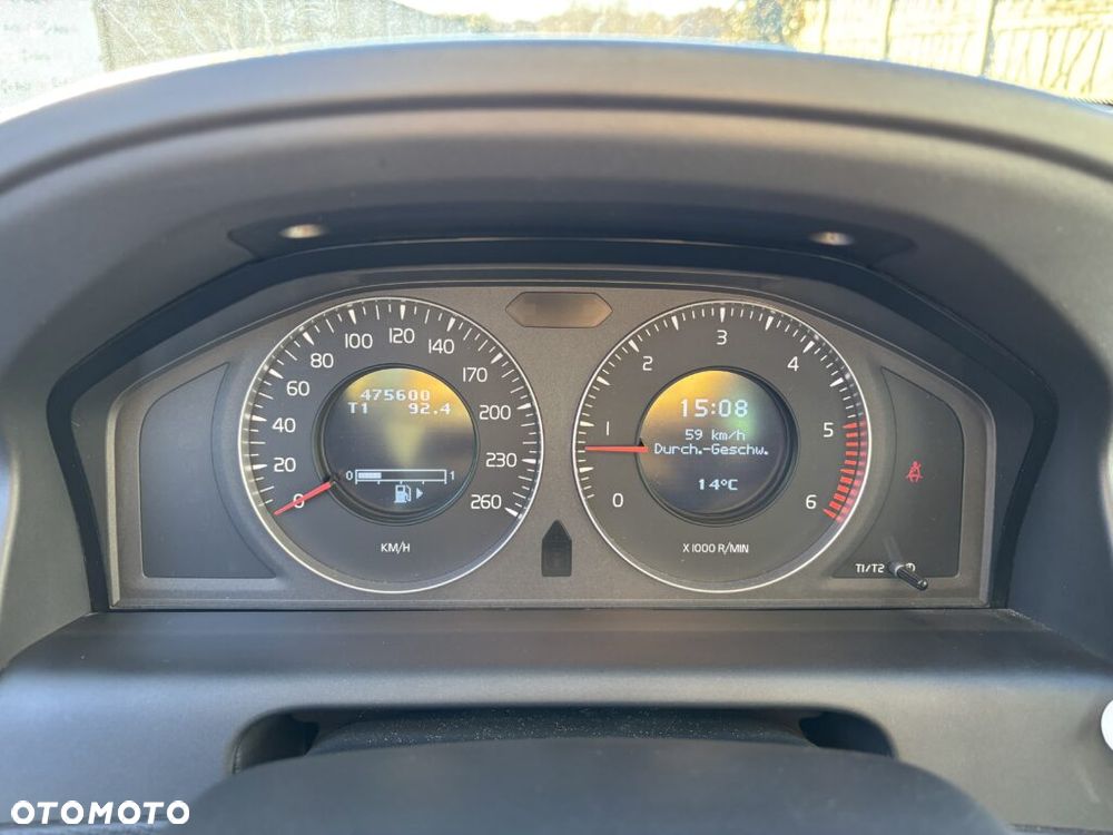 Volvo XC 60 2.4D DRIVe Momentum - 5