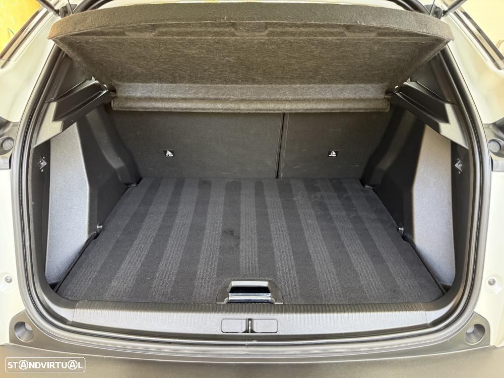 Peugeot 2008 1.2 PureTech Allure Pack - 22
