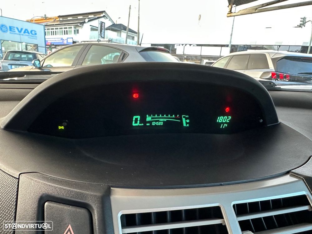 Toyota Yaris 1.0 VVT-i AC Manual+VSC - 9