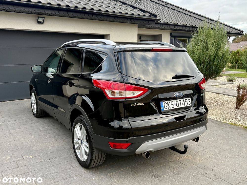 Ford Kuga 1.5 EcoBoost 2x4 Titanium - 6