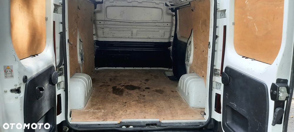 Renault TRAFIC TALENTO - 16