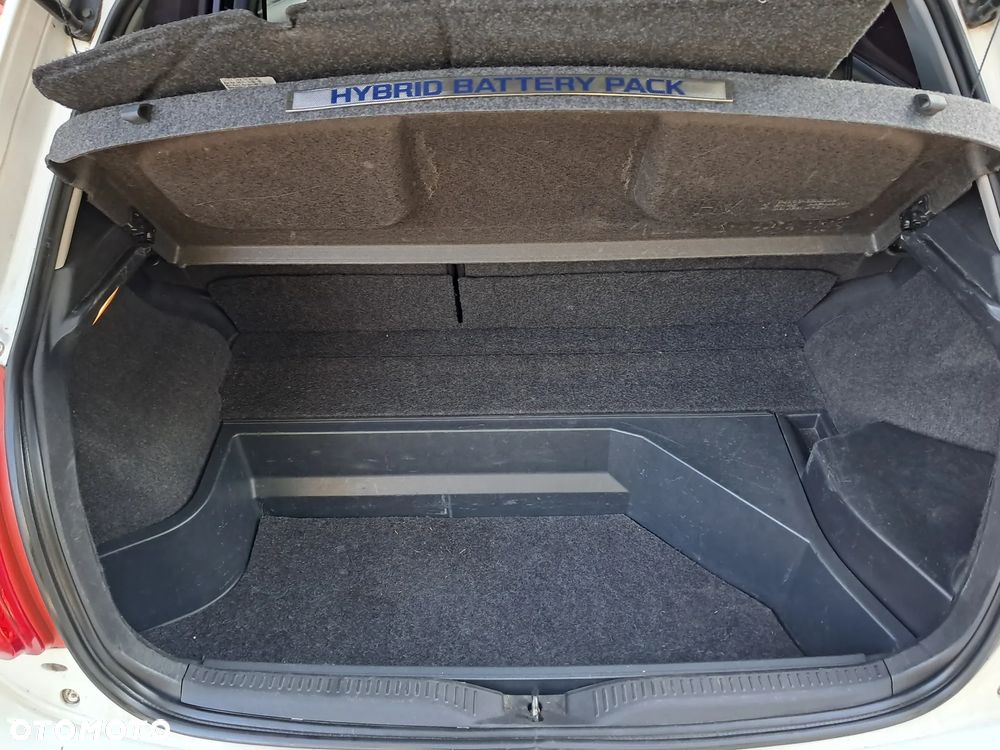 Toyota Auris 1.8 HSD Prestige NAVI - 11