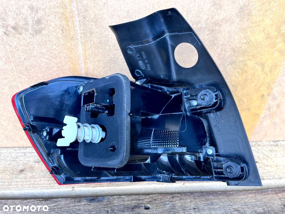 VW VOLKSWAGEN PASSAT B8 KOMBI LAMPA PRAWY TYŁ PRAWA TYLNA W BŁOTNIK 3G9945312 - 4