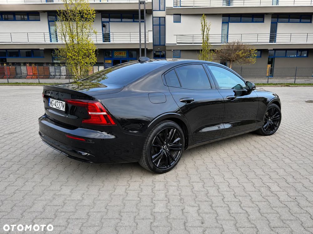Volvo S60 B5 B AWD Ultimate Dark - 3