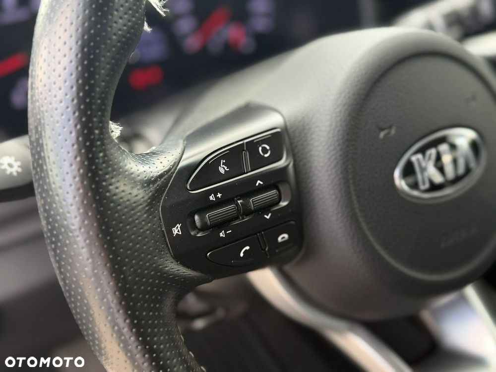 Kia Stonic - 25