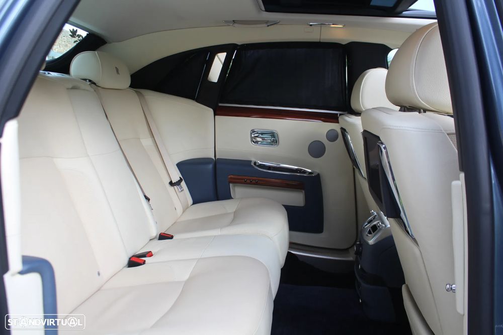 Rolls Royce Ghost - 43