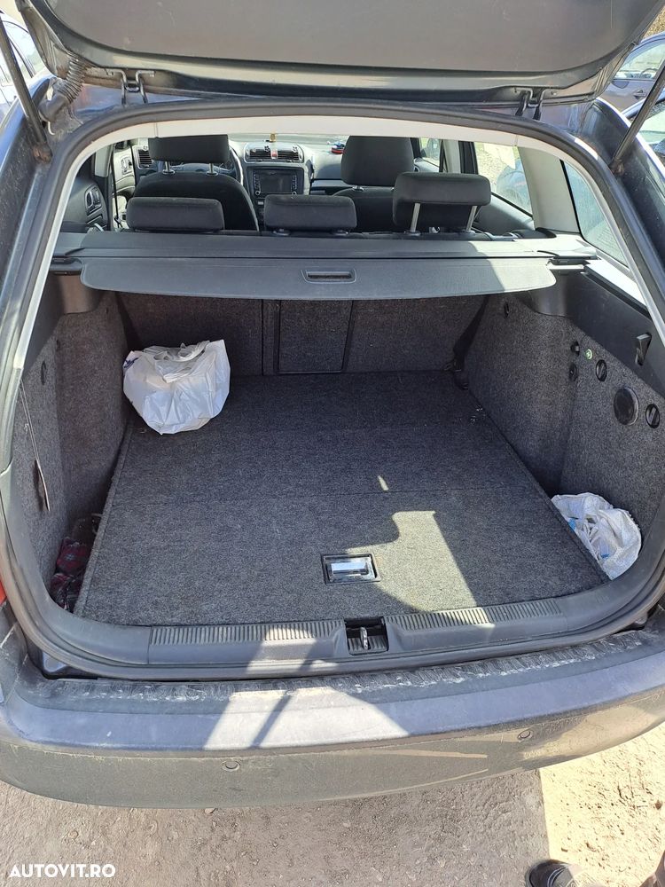 Skoda Octavia 2.0TDI Ambiente DSG - 6