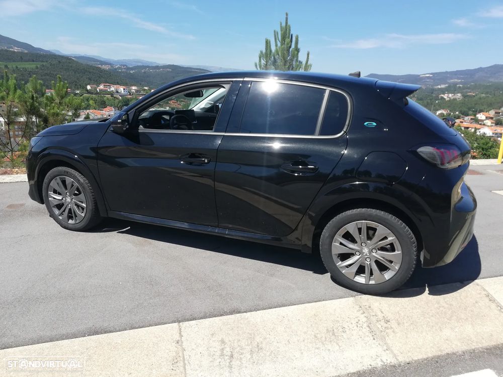 Peugeot e-208 Allure Pack - 3