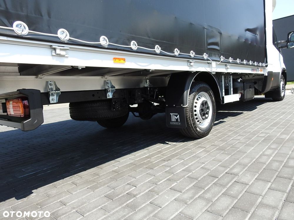 Iveco DAILY 35S18 NOWY PLANDEKA 8 PALET TEMPOMAT NAWIGACJA LEDY AUTOMAT HI-MATIC GWARANCJA PRODUCENTA  180KM - 19