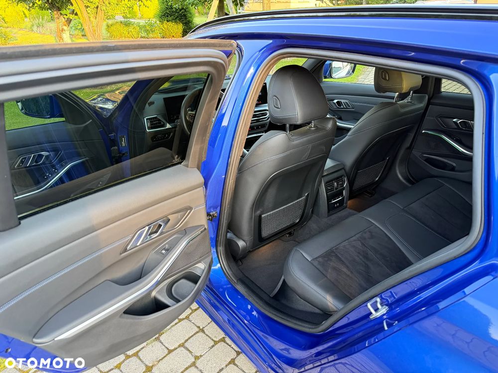 BMW Seria 3 320d xDrive M Sport Sport - 31