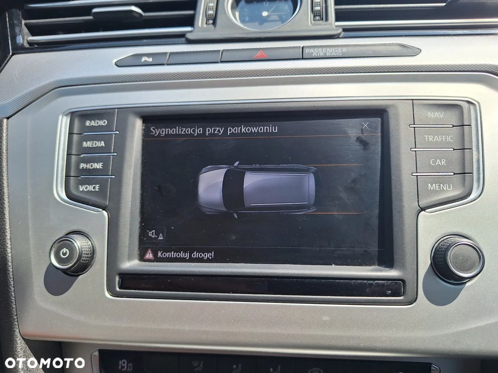 Volkswagen Passat 2.0 TDI BMT Comfortline DSG - 34