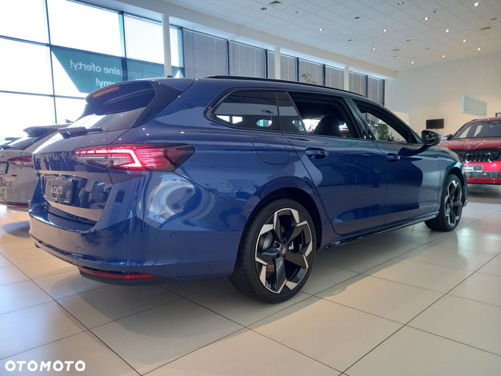 Skoda Superb 2.0 TDI SCR 4x4 Sportline DSG - 3