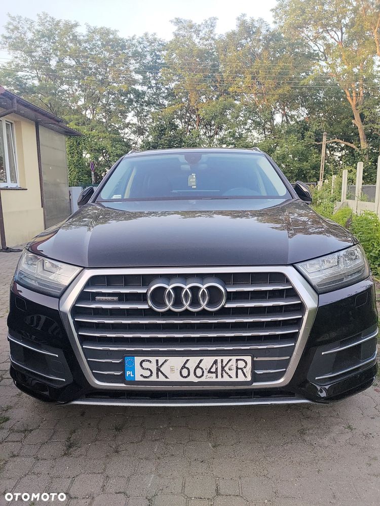 Audi Q7 - 1