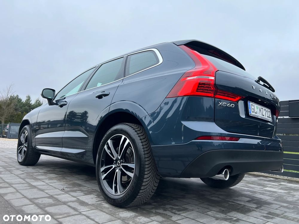 Volvo XC 60 D4 Geartronic Momentum Pro - 17