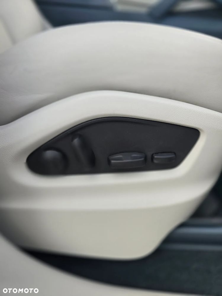 Porsche Cayenne Platinum Edition - 19