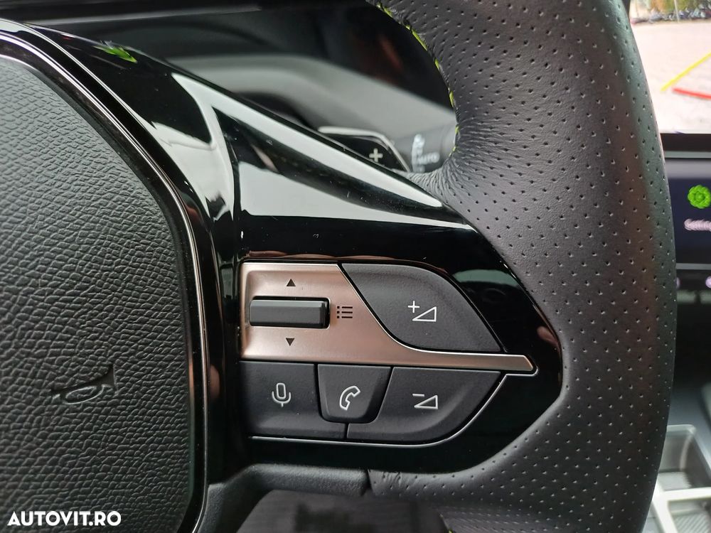 Peugeot 308 1.5L BlueHDI 130 S&S EAT8 GT - 18