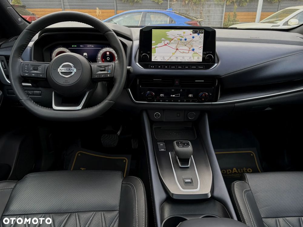 Nissan Qashqai 1.3 DIG-T DCT AKARI - 35