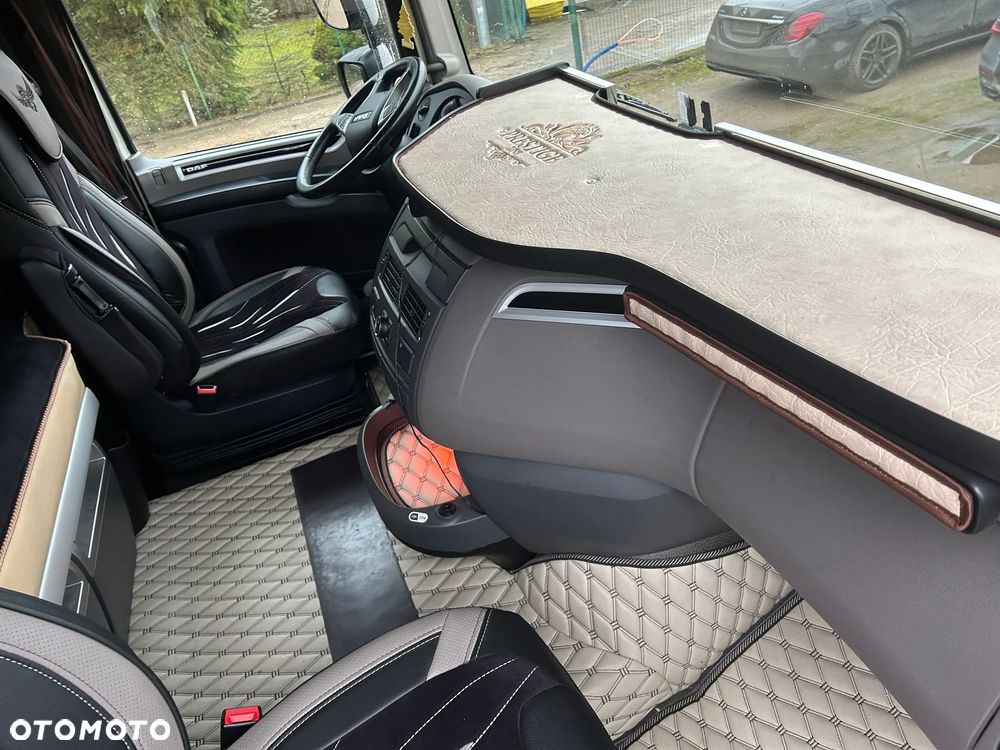 DAF XF 106 530 KM RETARDER 6x2 / 3 OSIOWY / NOWY TACHOGRAF / ORYGINALNY PRZEBIEG 525 TYS. KM / POLSKI SALON / 3 OŚKA / LAMPY LED / 2019 ROK !! - 35