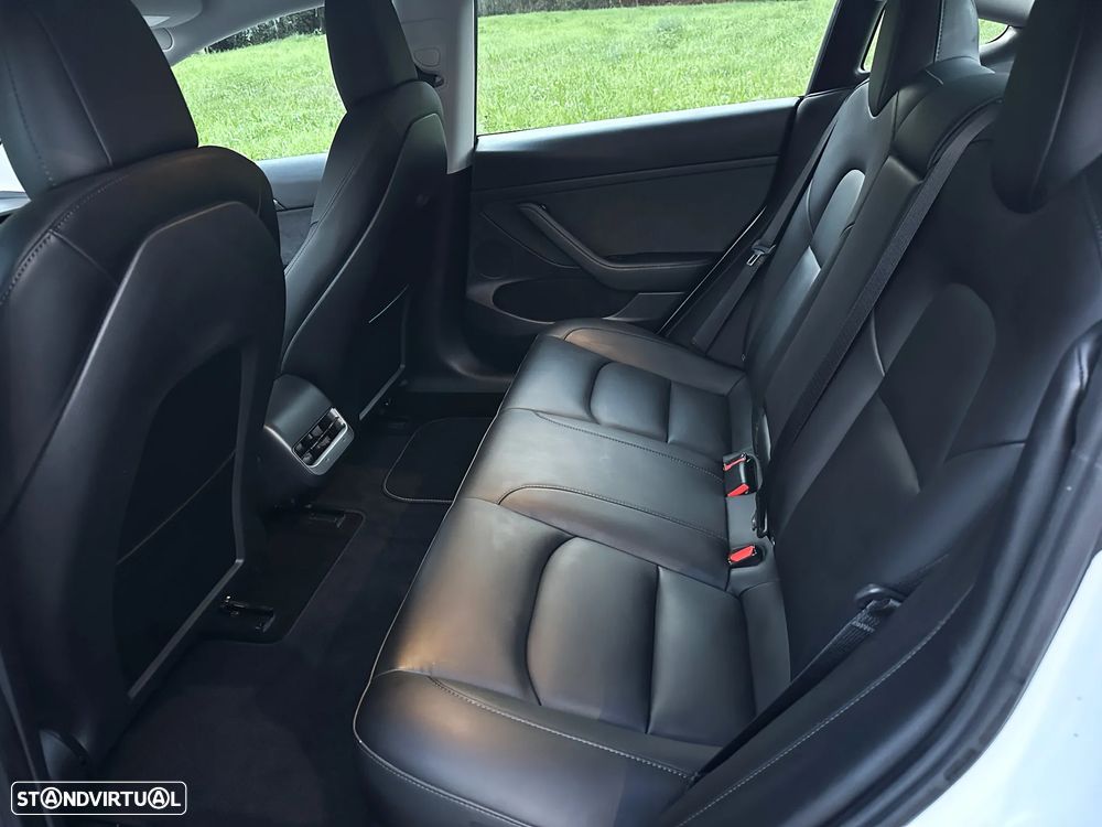 Tesla Model 3 Standard Range Plus RWD - 24