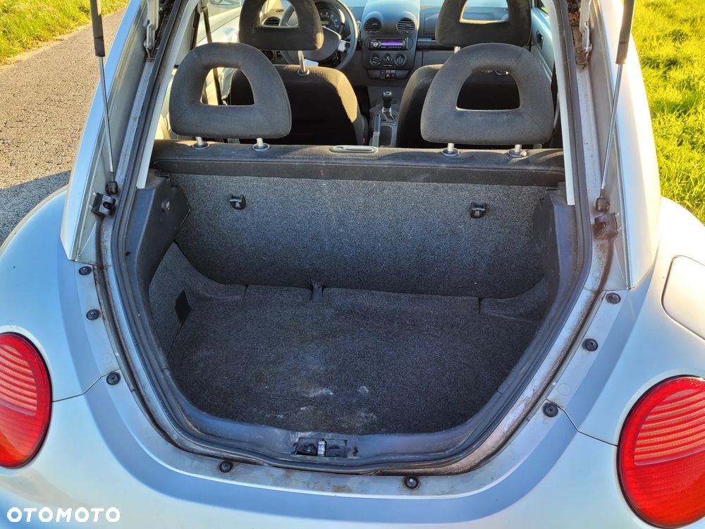 Volkswagen New Beetle 2.0 - 9