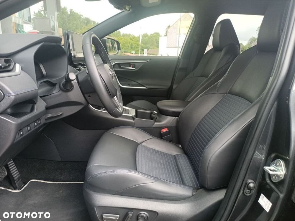 Toyota RAV4 - 5