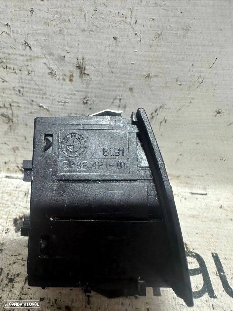 .Botão Switch Original Piscas Triangulo Emergencia DTC BMW Serie 3 9132421 2005 - 2012 - 7