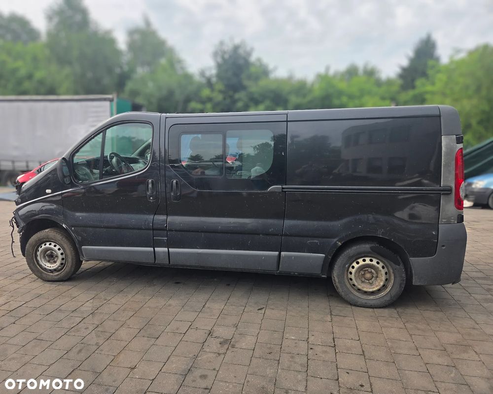 Renault Trafic II 2008 2.0 dCi M9R782 na części - 4