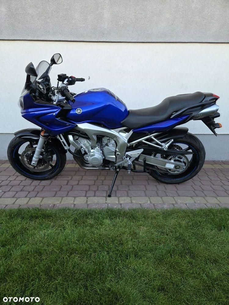 Yamaha FZ - 6