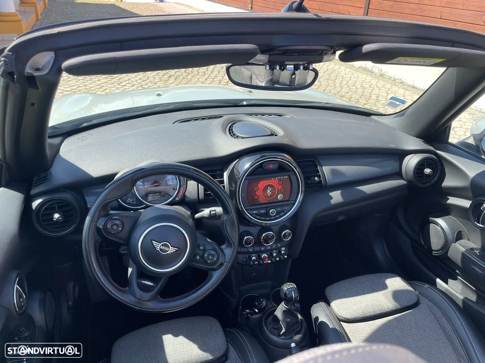 MINI Cabrio Cooper D - 15