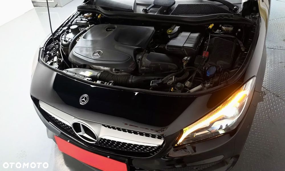 Mercedes-Benz CLA - 9